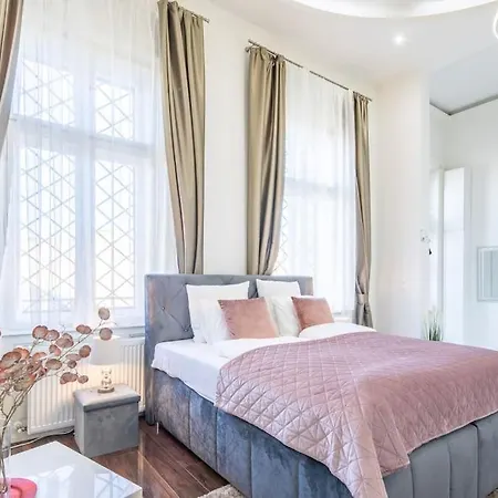 Appartamento Opera Luxury *