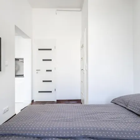 Apartment Opera Luxury